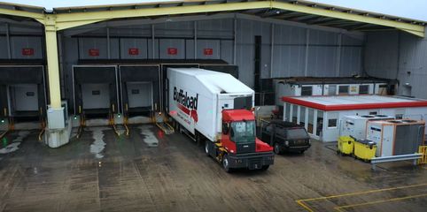 卡爾瑪碼頭牽引車助力英國(guó)Buffaload物流公司提升道路貨物運(yùn)輸效率